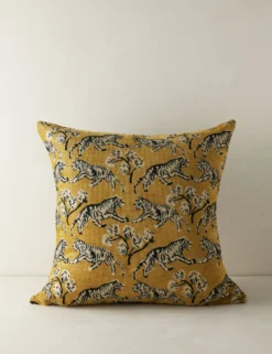 Tiger Pillow By Sarah Sherman Samuel -Home Decor Sale TigerPillowbySarahShermanSamuel Gold A0655808B1028 Product scaled