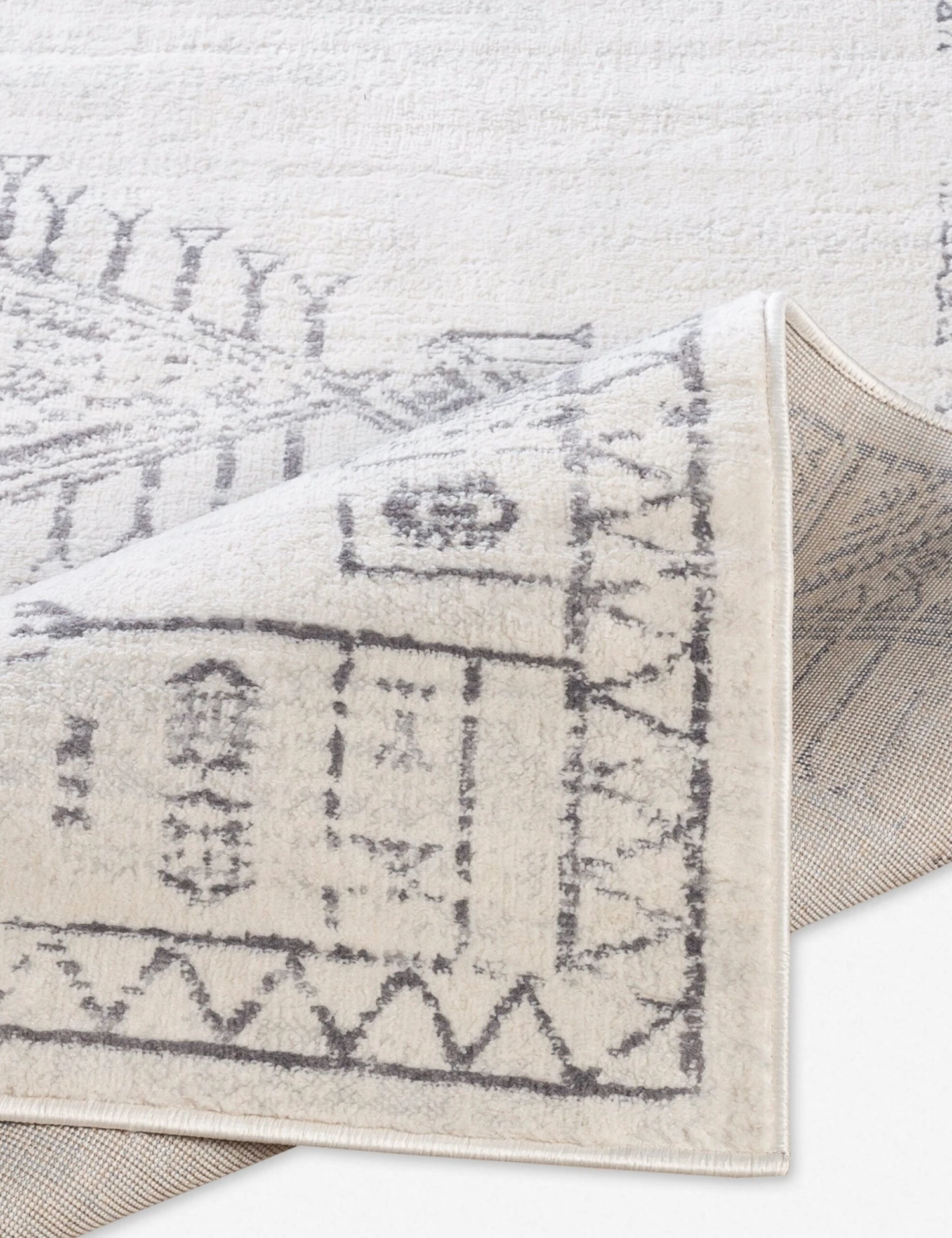 Aviana Rug 4 Aviana Rug - Image 4