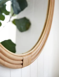 Marsali Round Mirror -Home Decor Sale SPMRLG NA SS23 LargeRattanPoleMirror vrt 1845 Lifestyle scaled